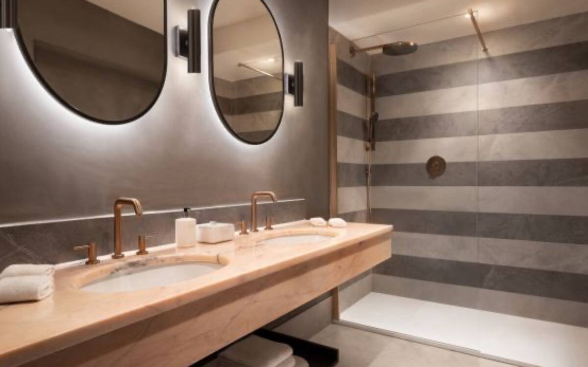 Signature Superior Room