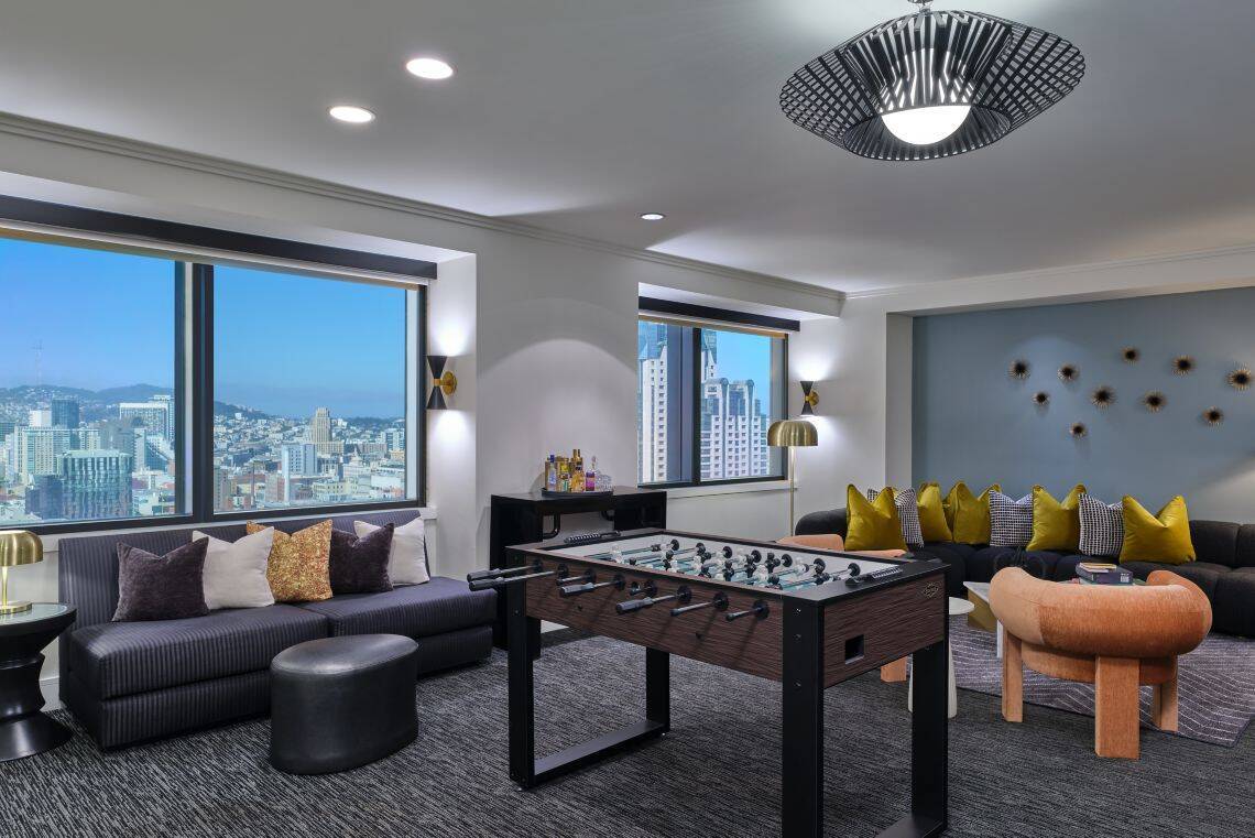 Penthouse Suite