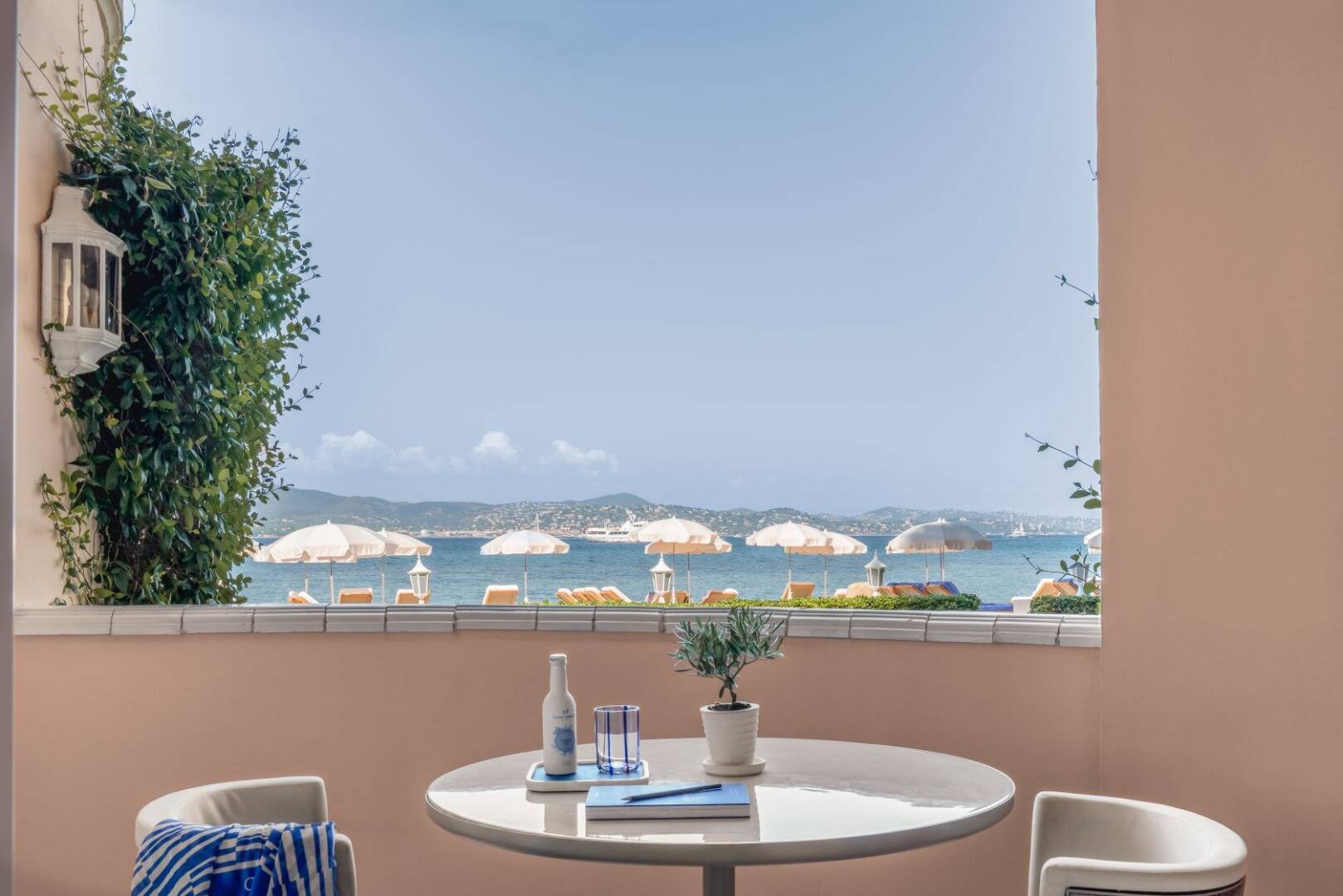 Ground Floor Superior Sea Room