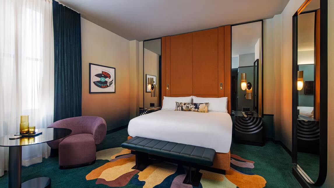 Deluxe Guest room King City view