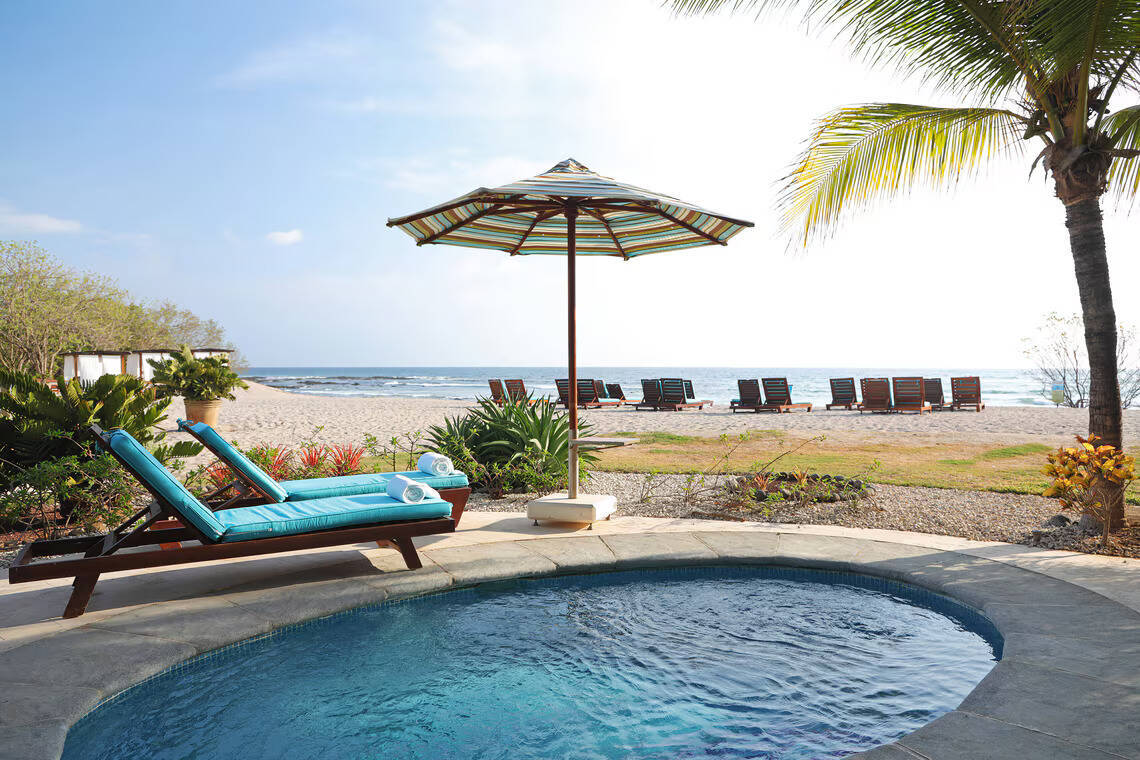ONE BEDROOM SUITE - OCEANFRONT PLUNGE POOL