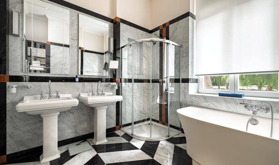 AUGUSTA SEA VIEW SUITE