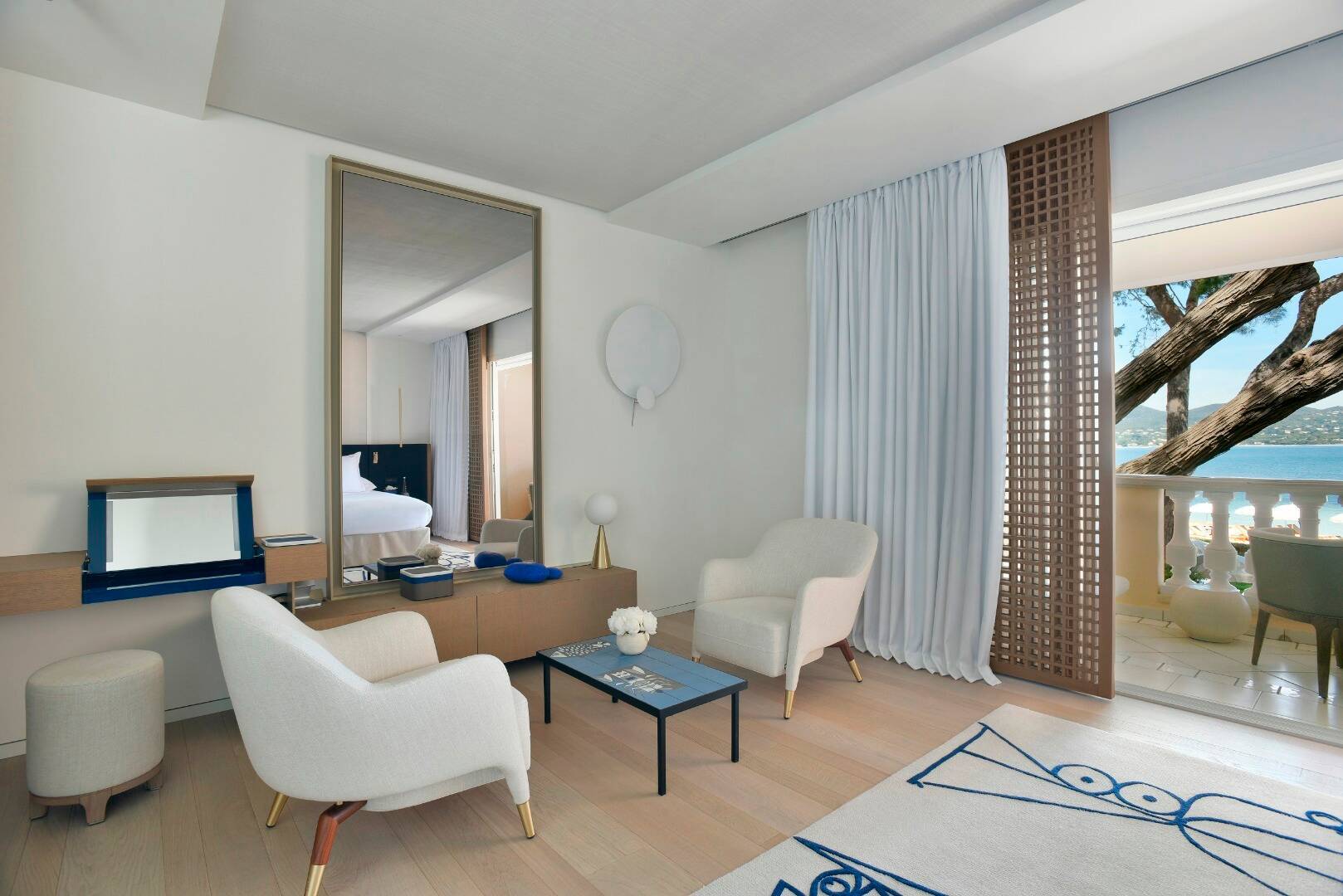 SEA DELUXE JUNIOR SUITE