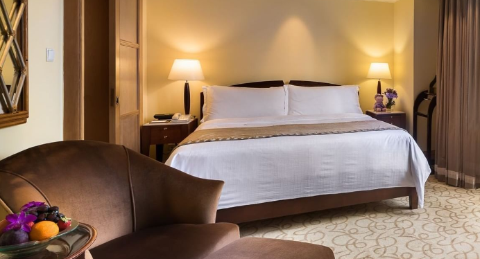 Straits Club Quay Room