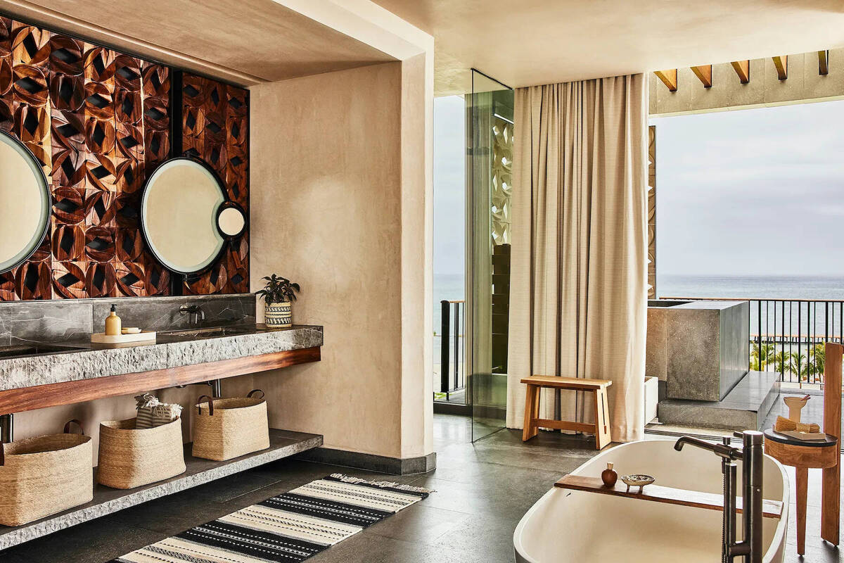 TWO BEDROOM OCEAN STUDIO WITH PLUNGE POOL