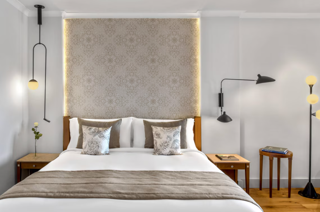 DELUXE KING SEA VIEW