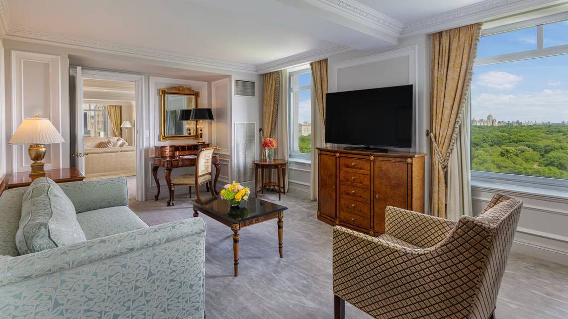 RITZ-CARLTON SUITE