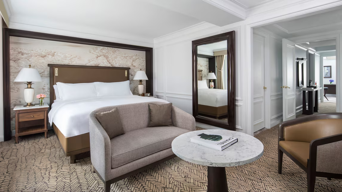 AVENUE SUITE 