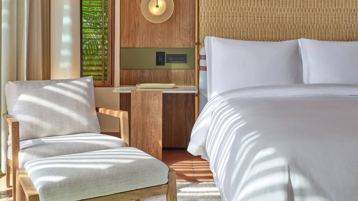 CASITA KING BEACHFRONT PLURGE POOL