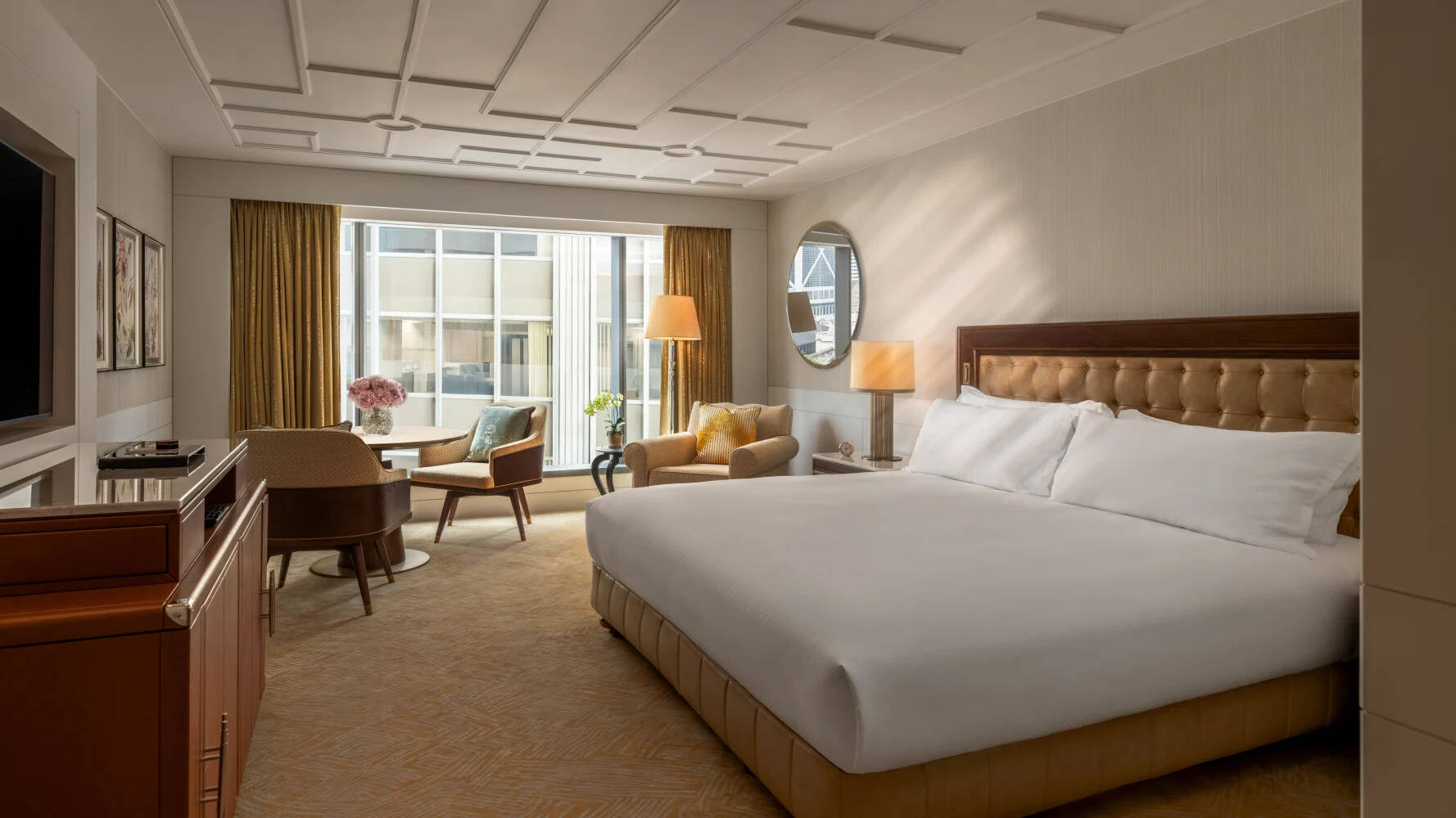 Deluxe City View Room King