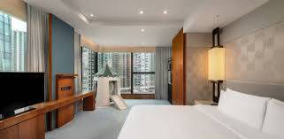 Questers Premier City View Family Room