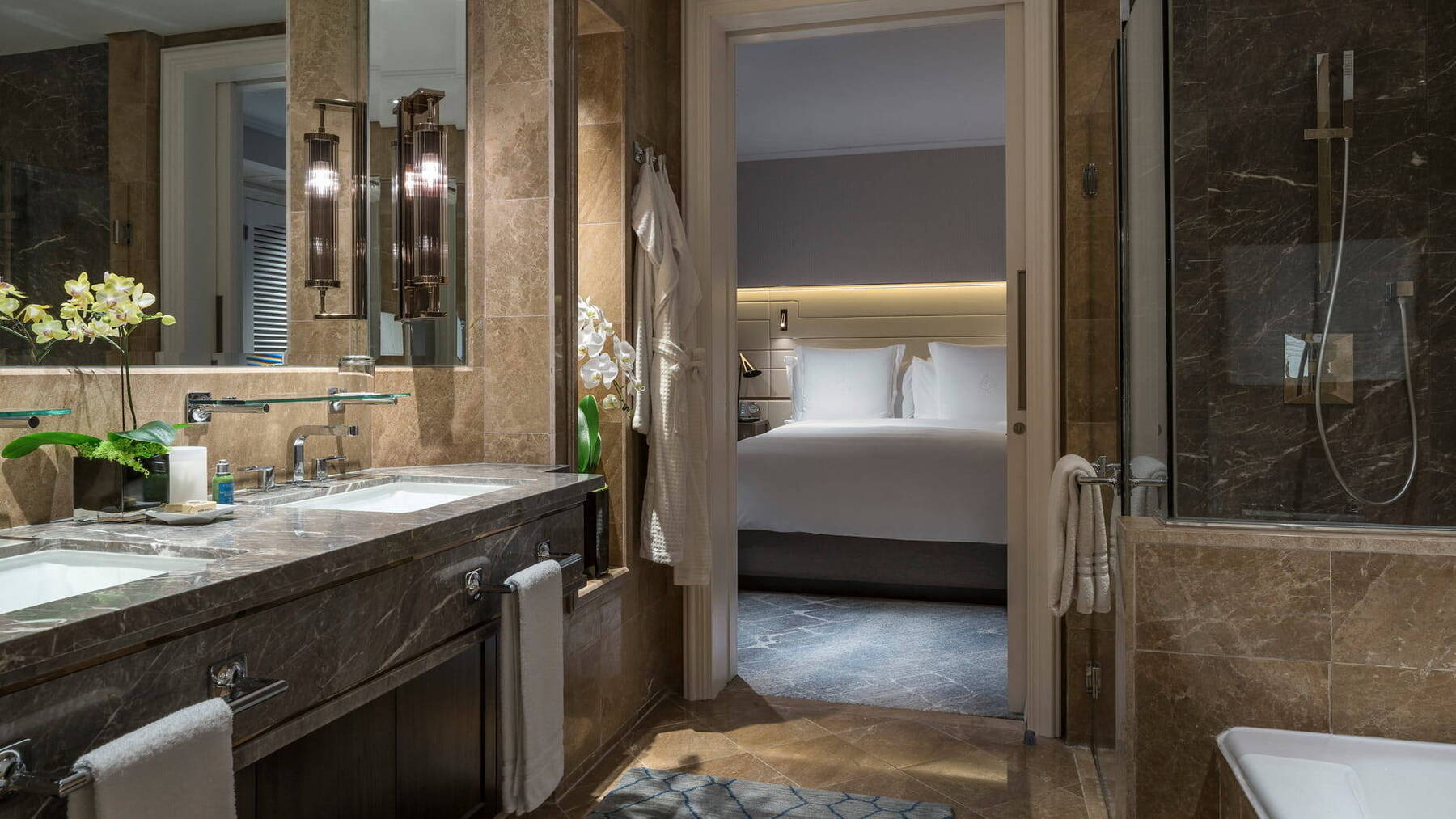 Premier Sute Two Twins