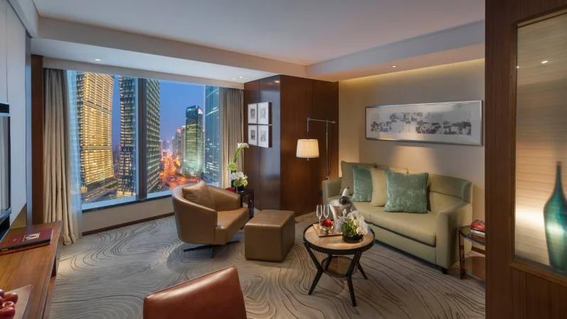 TWO BEDROOM EXECUTIVE SUITE