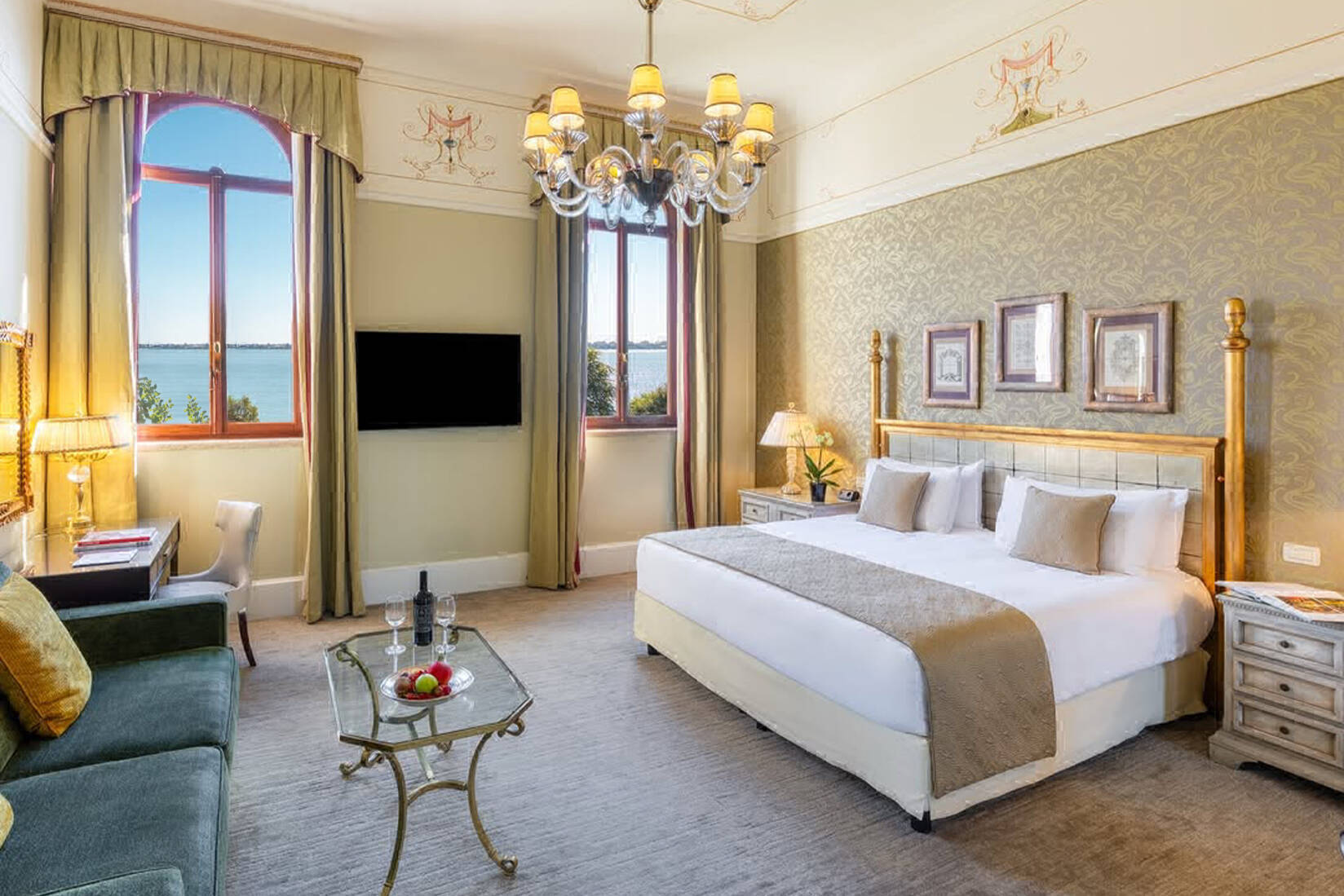 JUNIOR SUITE WITH LAGOON VIEW