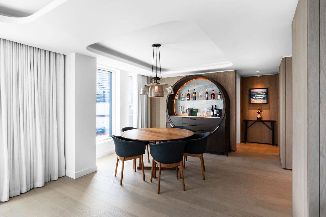 Premium Thrumcap Suite, Water View