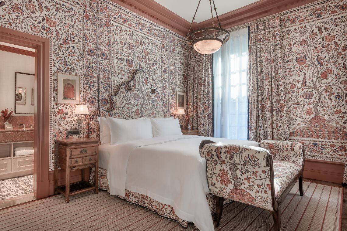 Luxury King Suite, Garden View