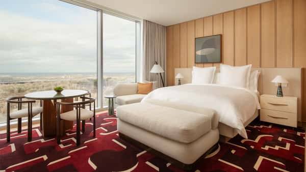 GRAND SKY GARDEN ROOM