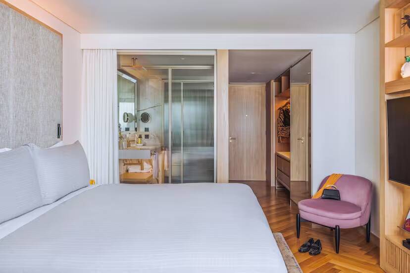 Superior ME Room Only