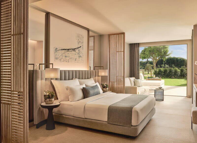 ONE BEDROOM SUITE PRIVATE GARDEN
