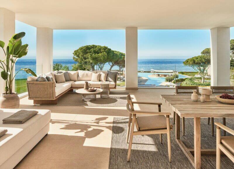 DELUXE ONE BEDROOM PENTHOUSE SUITE 