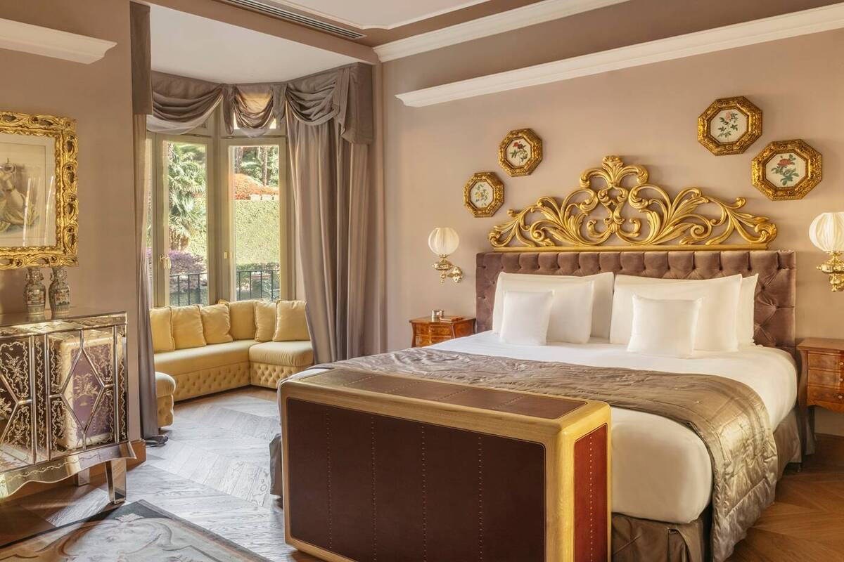 Junior Suite with Park View