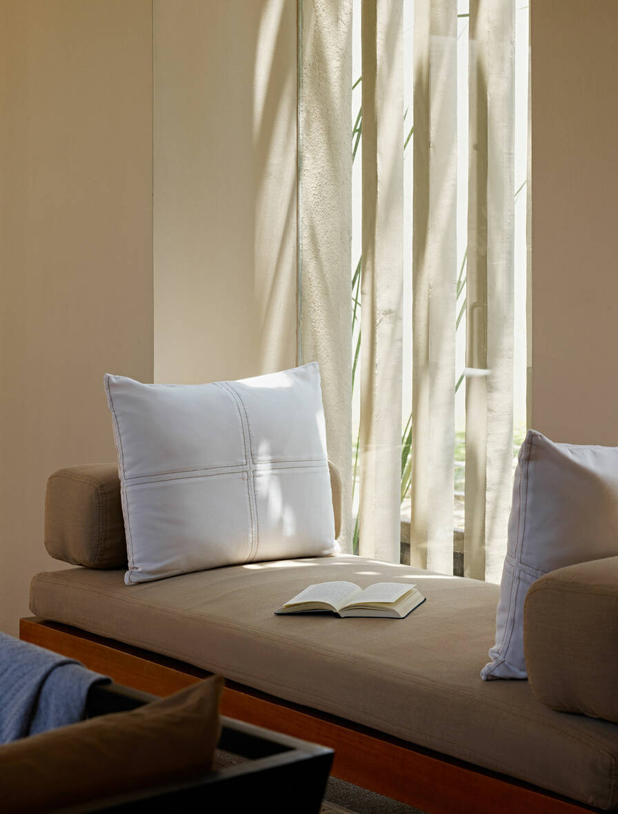 Premium Ocean Pool Suite Twin 