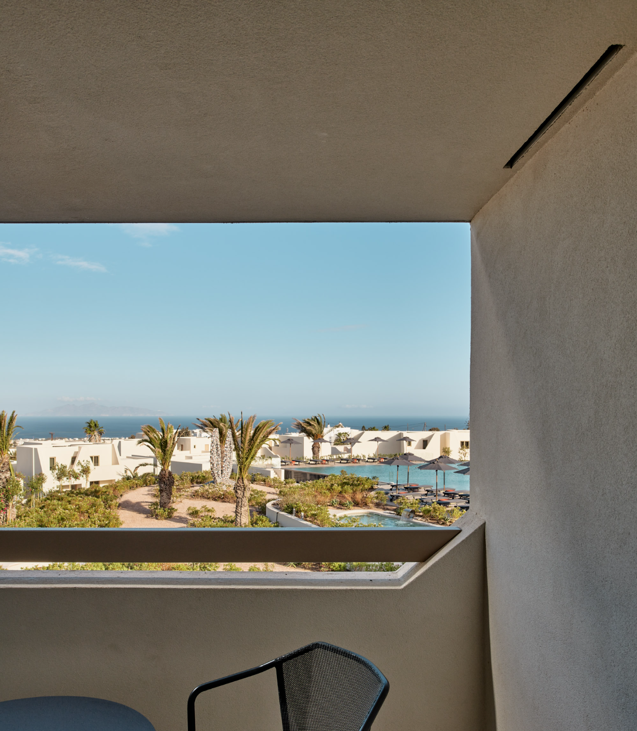 NOUS BALCONY ROOM