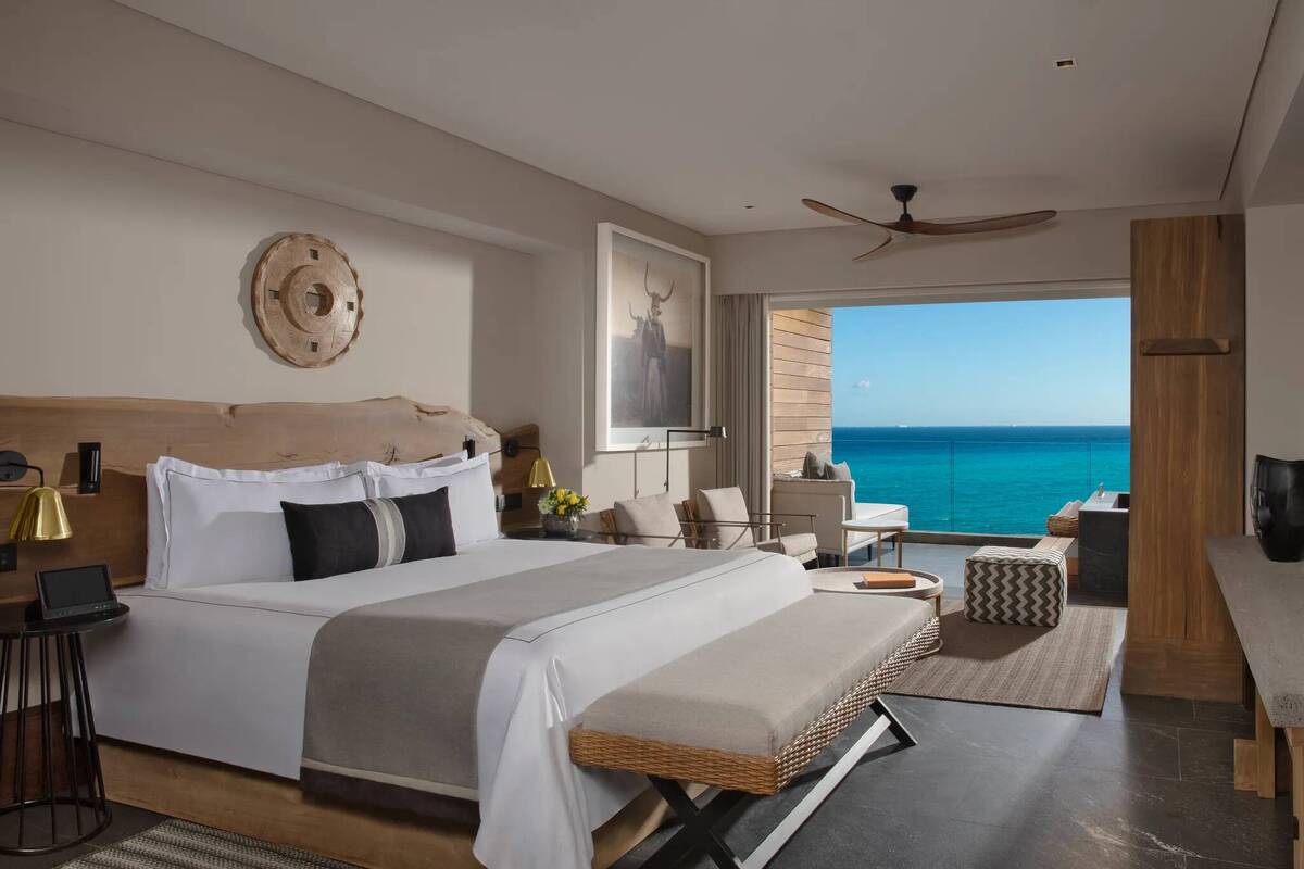 SIGNATURE SUITE OCEAN FRONT