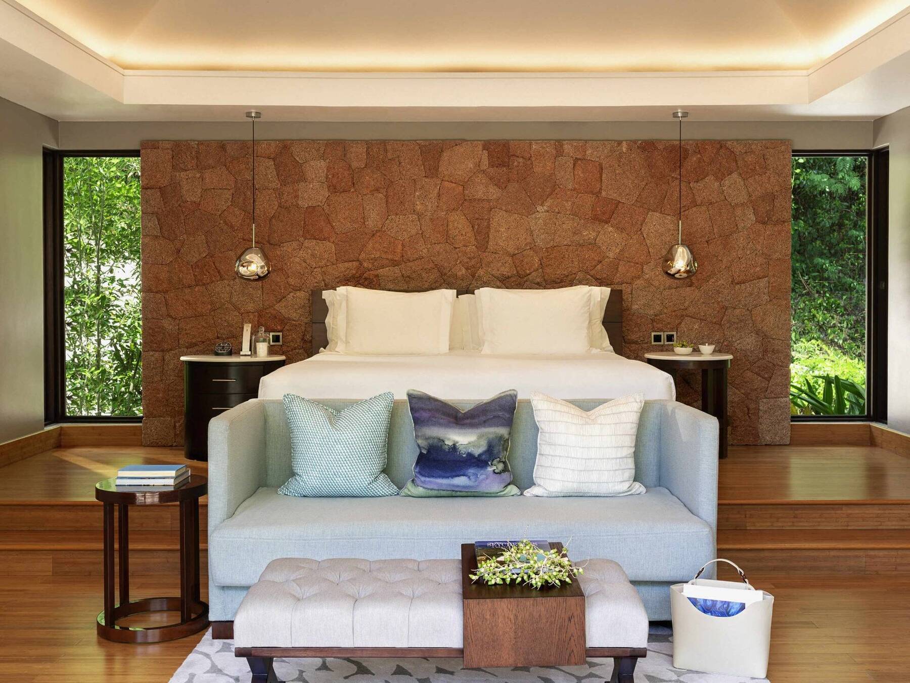 Hillside Garden View Pool Villa - King