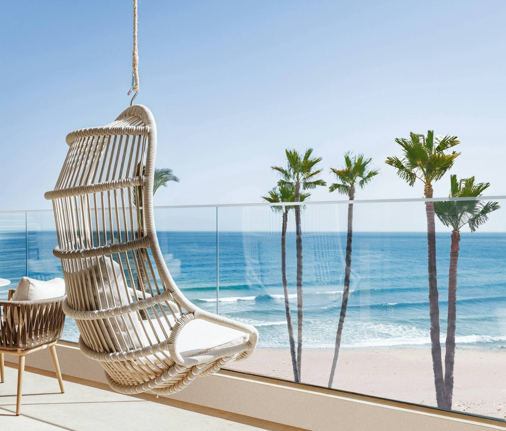 DELUXE ONE BEDROOM SUITE SEA VIEW