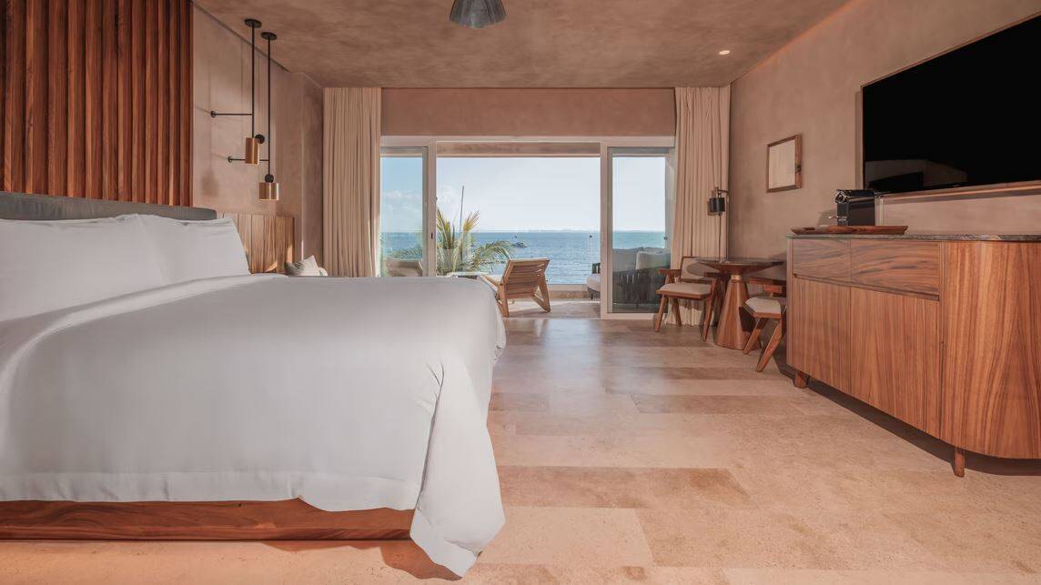 DEPLEX SUITE KING OCEAN VIEW BALCONY PLURGE POOL