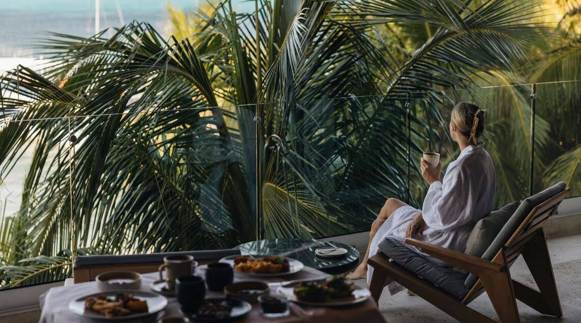 GRAND SUITE OCEANFRONT BALCONY