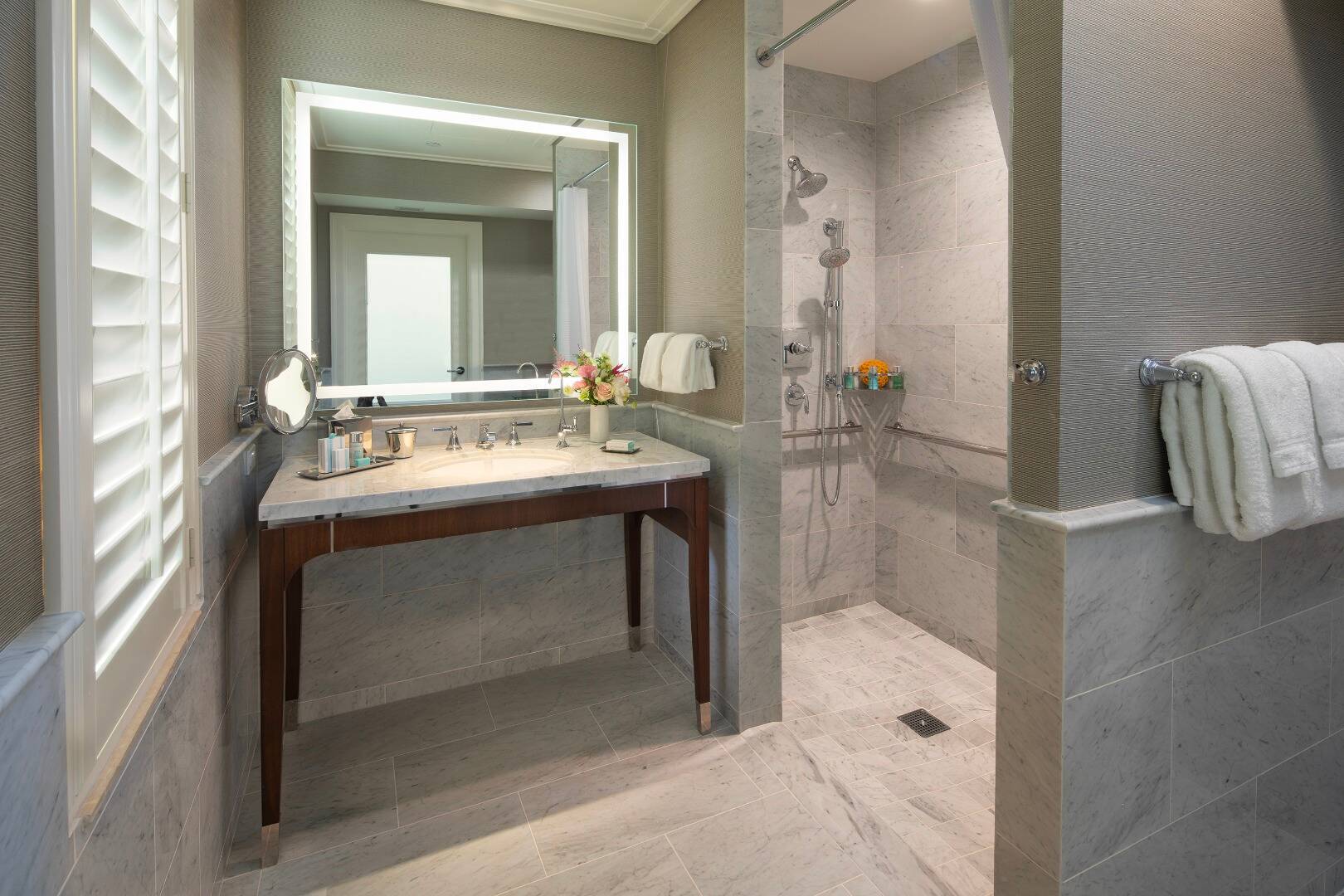Accessible Queen Room