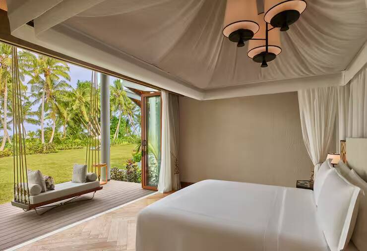 Five Bedroom Eagle Ray Pool Villa