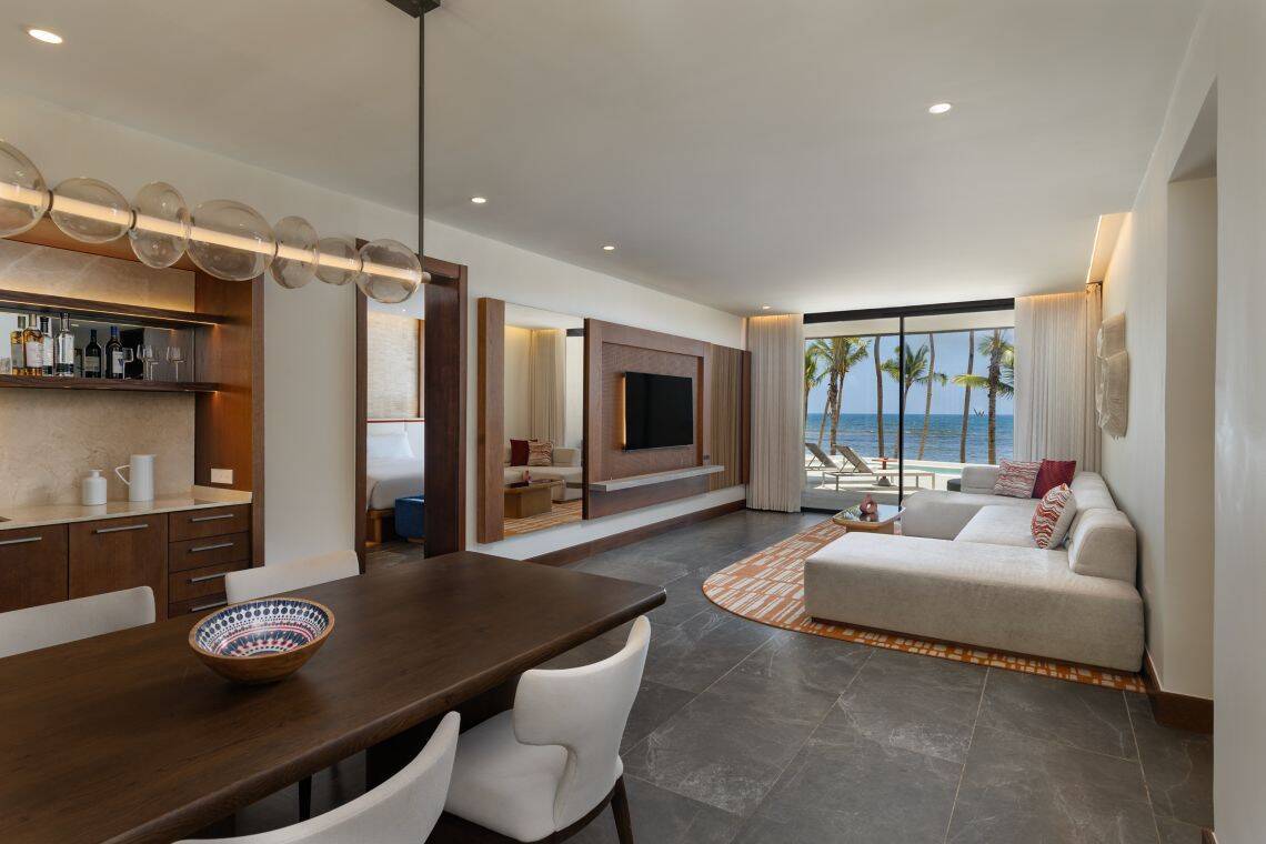 LARIMAR THREE BEDROOM PENTHOUSE SUITE, PRIVATE POOL