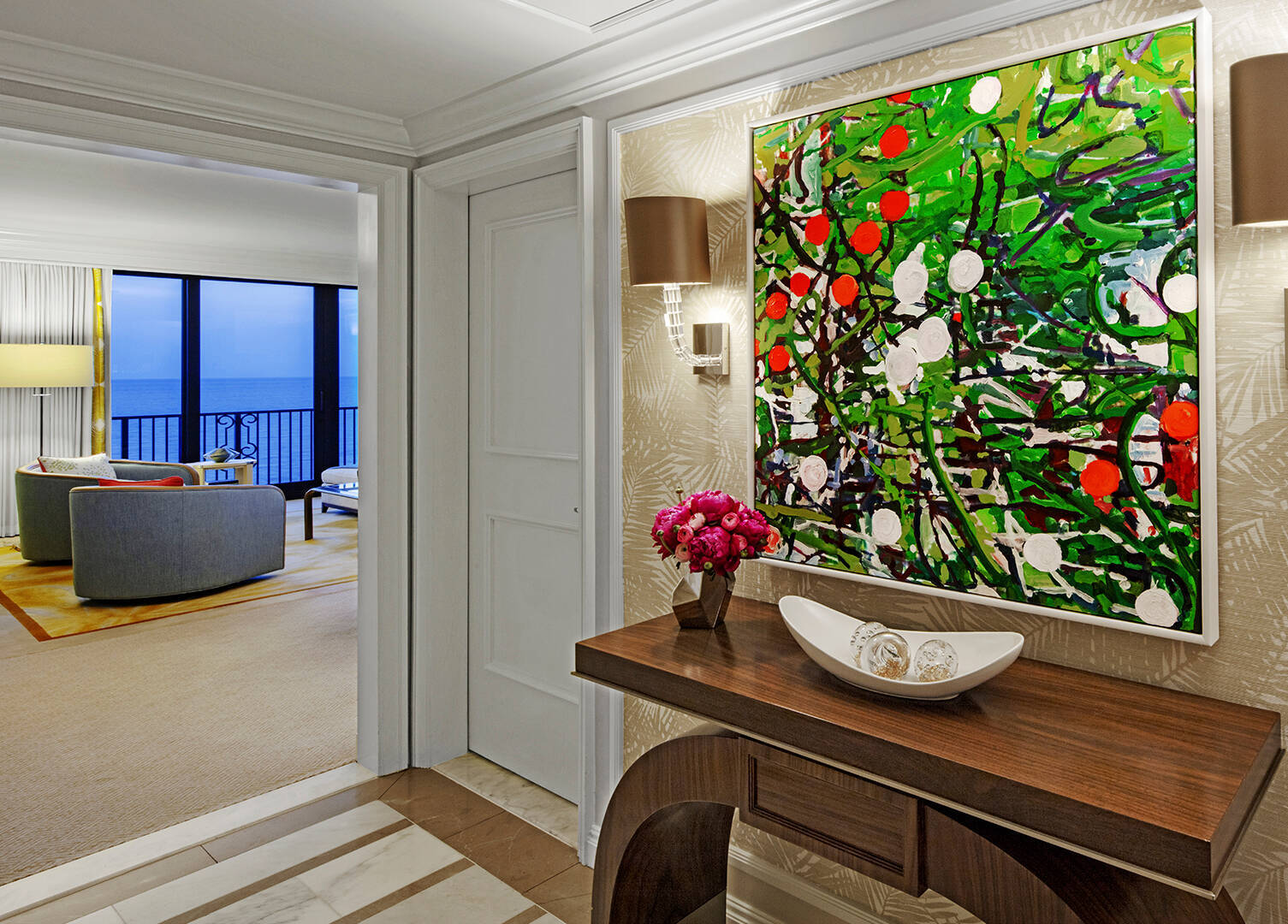 ROYAL POINCIANA SUITE - OCEANFRONT VIEW KING