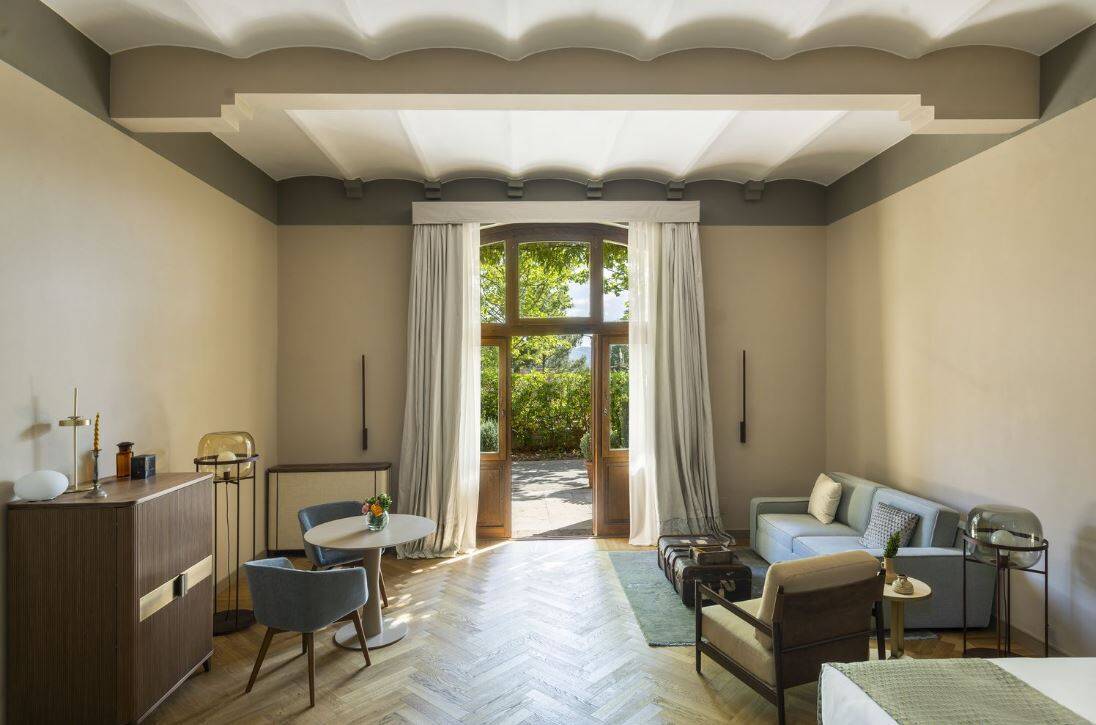 FULL ACCESSIBLE JUNIOR SUITE