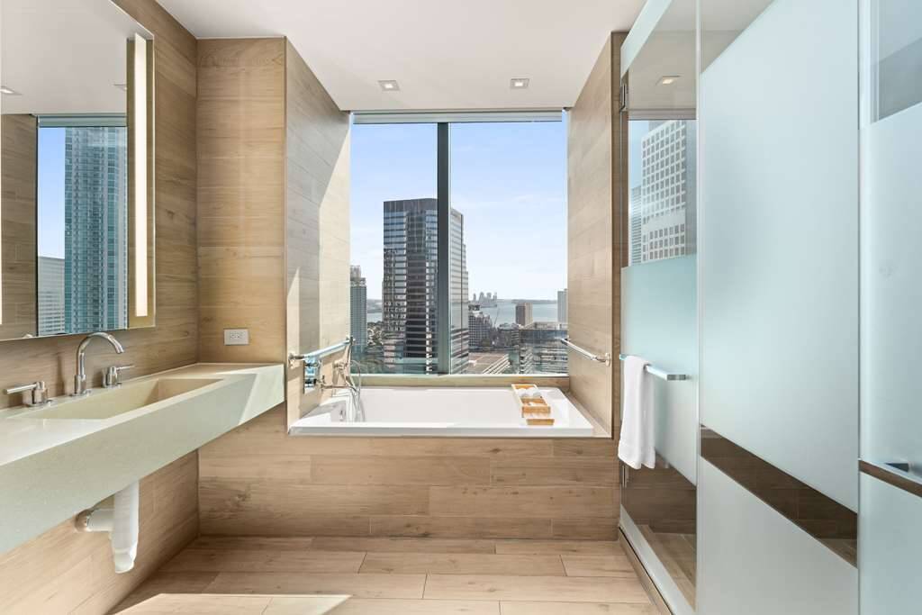 THREE BEDROOM RESIDENCE SUITE BAY VIEW