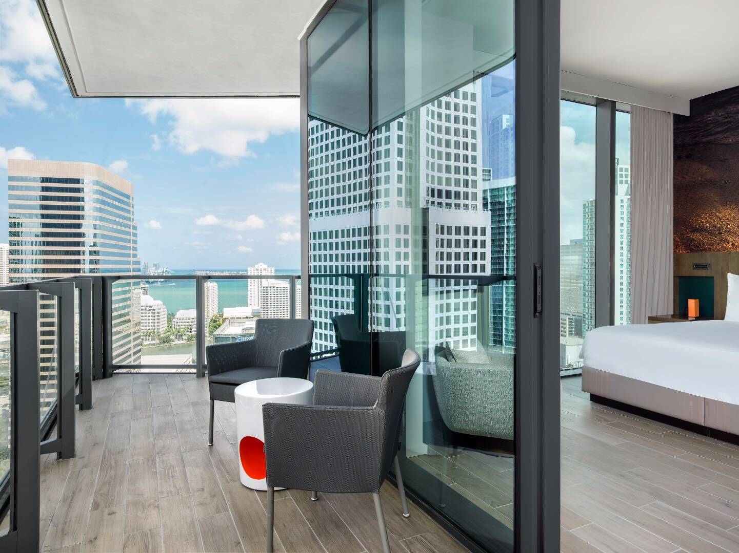 THREE BEDROOM RESIDENCE SUITE BAY VIEW