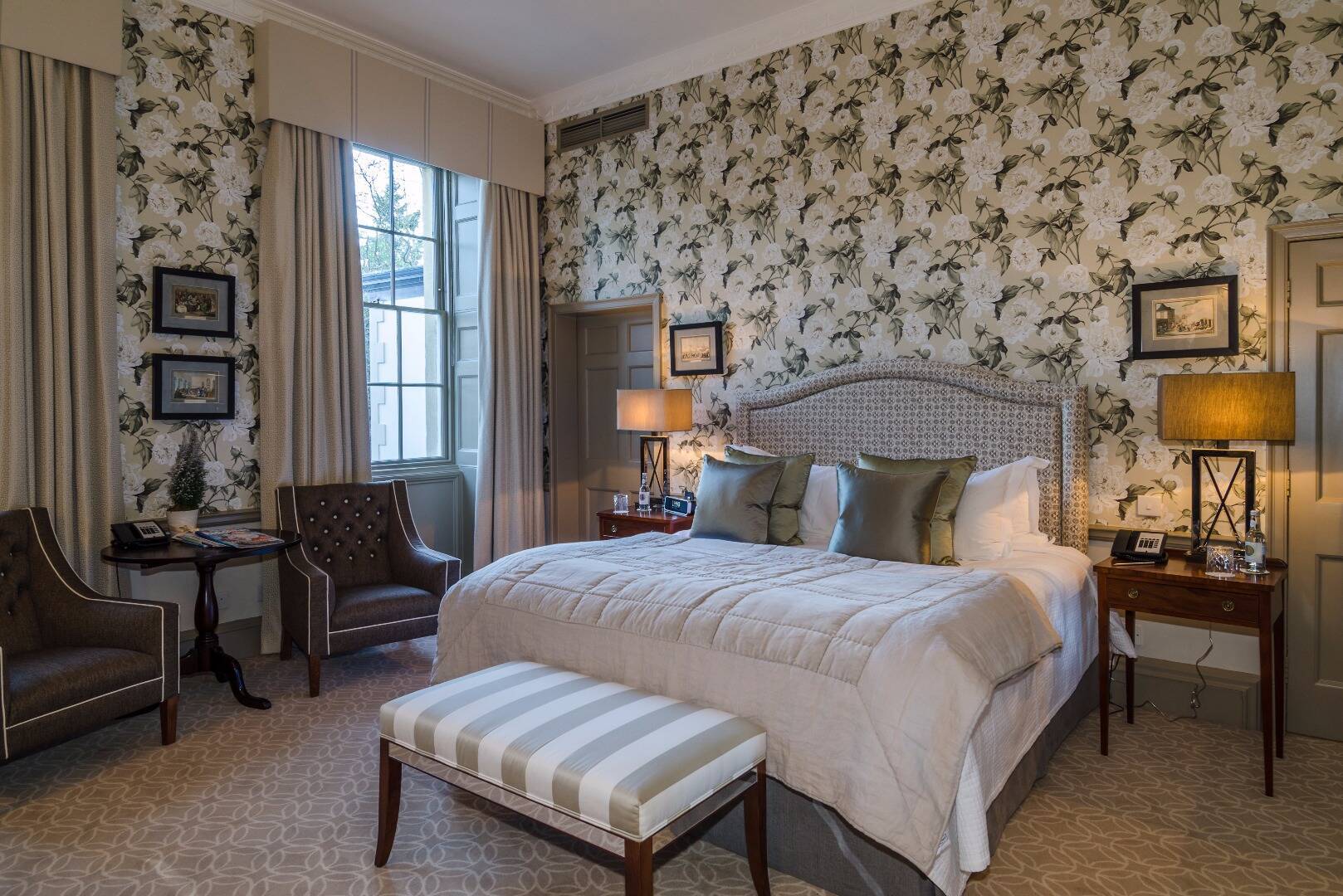 DELUXE HERITAGE ROOM