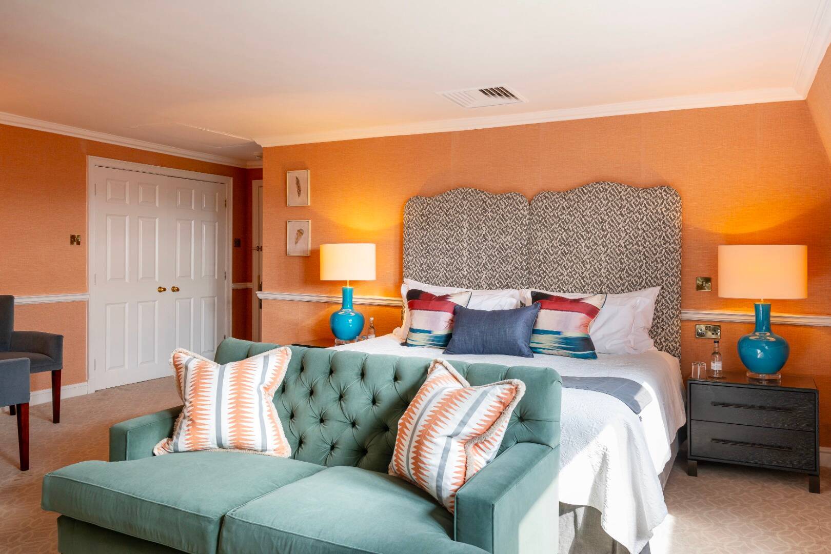 DELUXE HERITAGE ROOM
