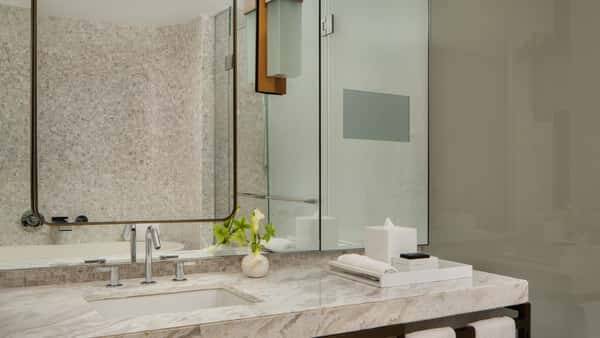 Manhattan Accessible Room - King Bed