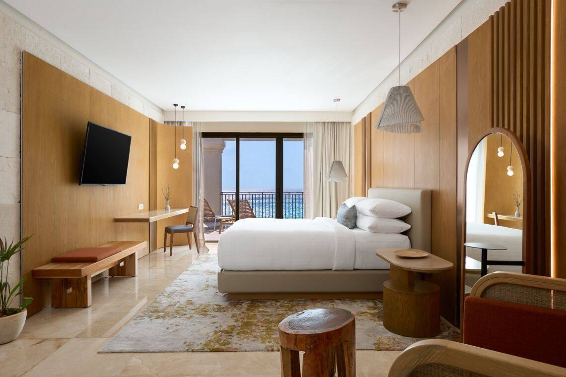 PRESIDENTIAL ONE BEDROOM SUITE WITH SOFA BED, BALCONY