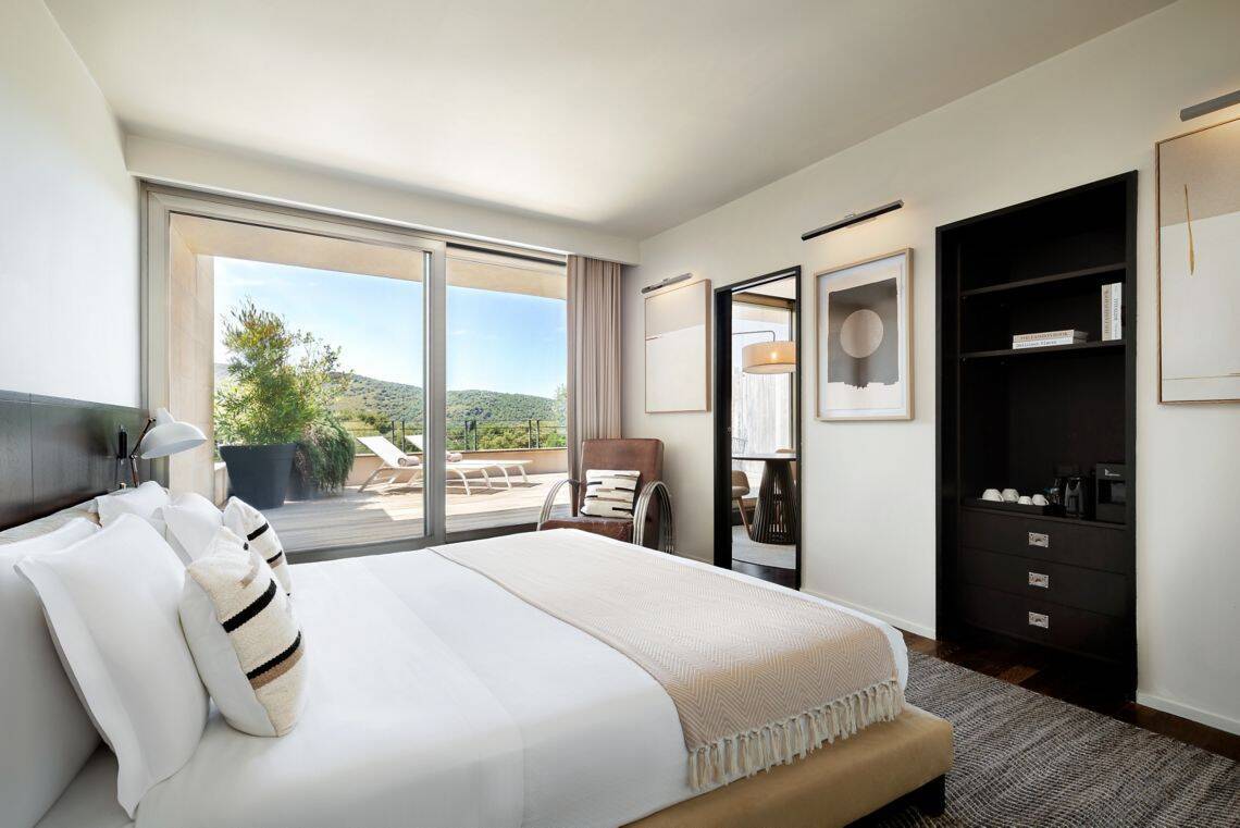 Classic Smaller Suite