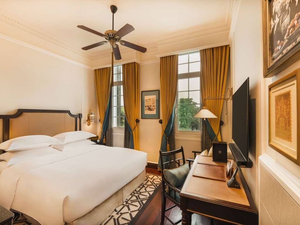 Historical Wing - Luxury Queen Room
