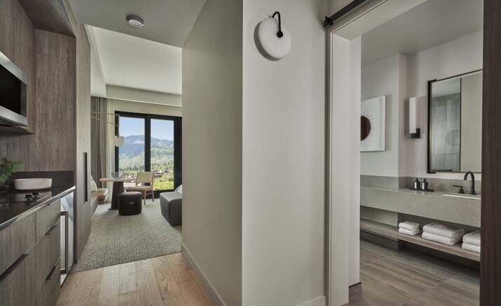 RESORT VIEW STUDIO SUITES