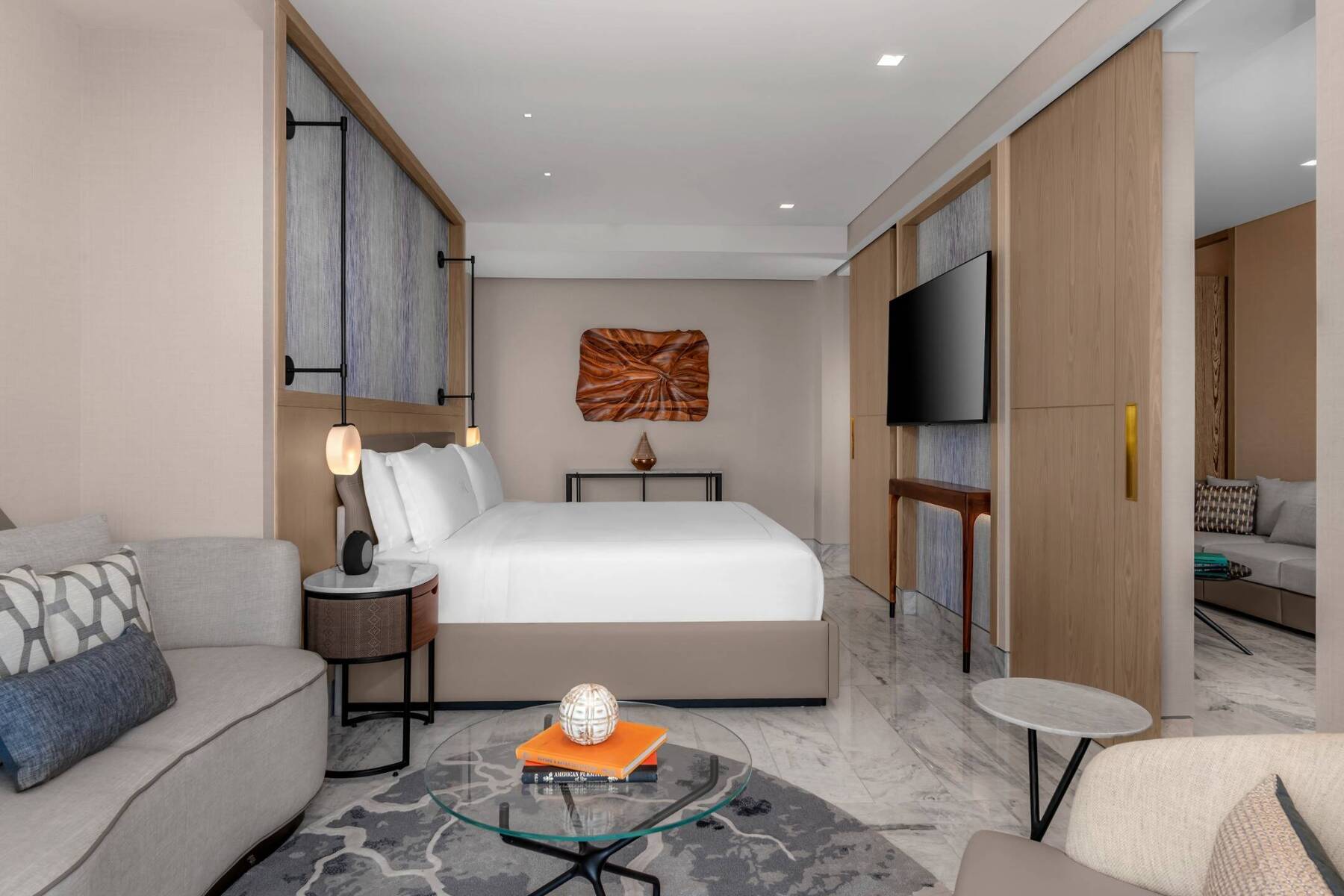 OCEAN FRONT SUITE WITH KING