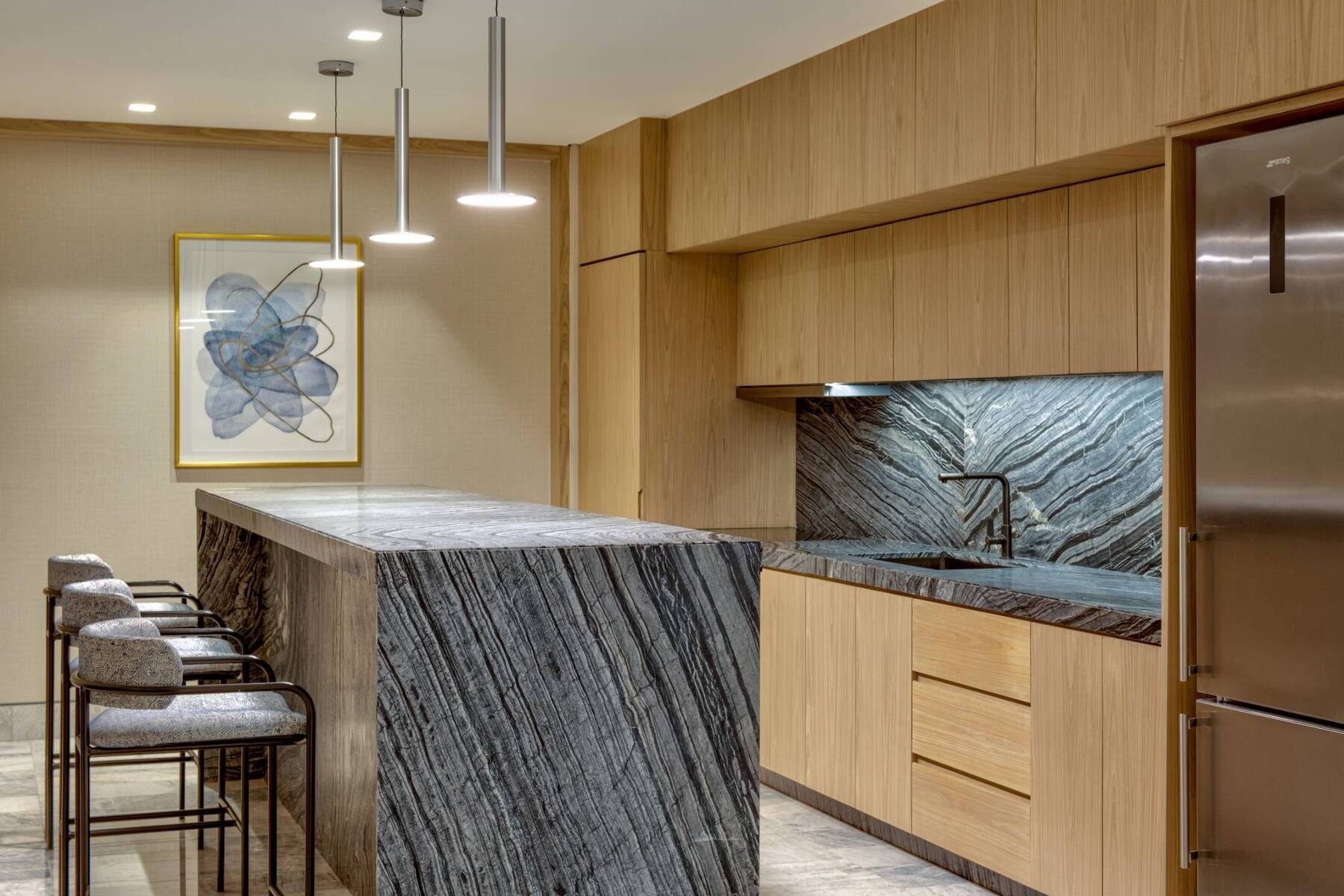 OCEAN FRONT MASTER CORNER SUITE WITH KING