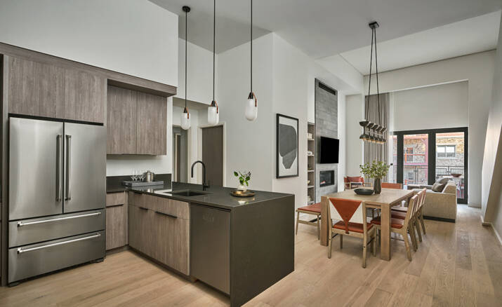 TOWNHOUSES RESORT VIEW TWO BEDROOM KING/BUNKS