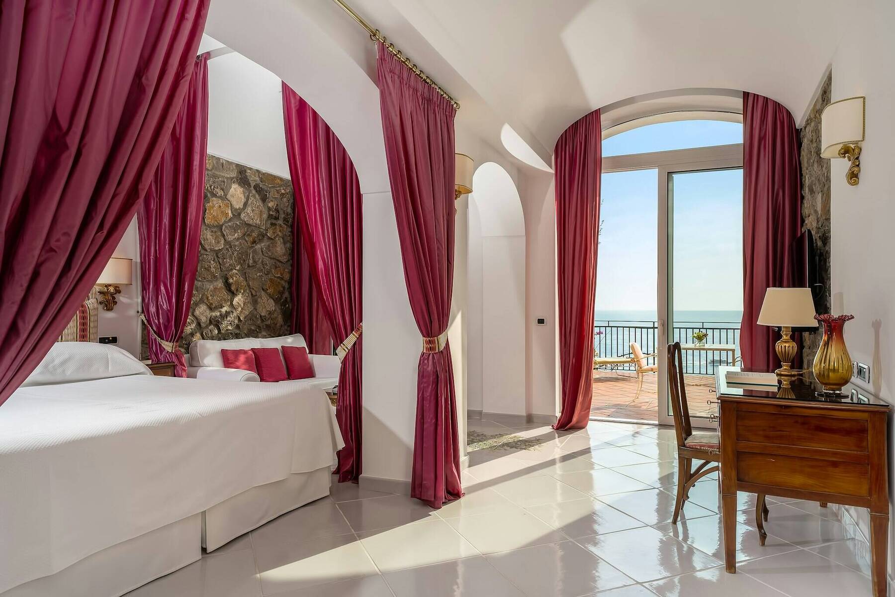 Suite with Front Sea View
